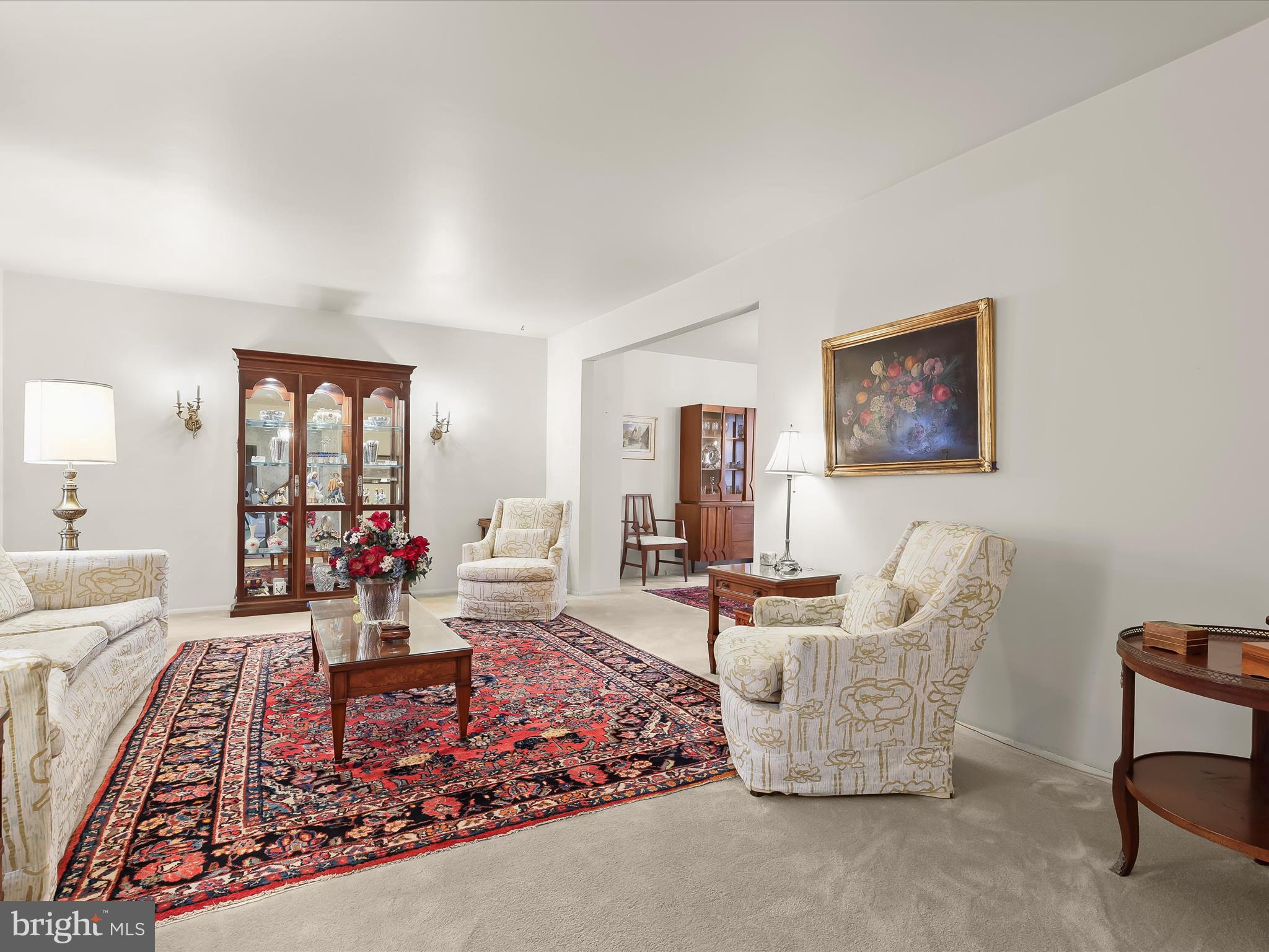 2100 Chantilla Road Baltimore, MD 21228 - Photo 4 of 48 Living Room