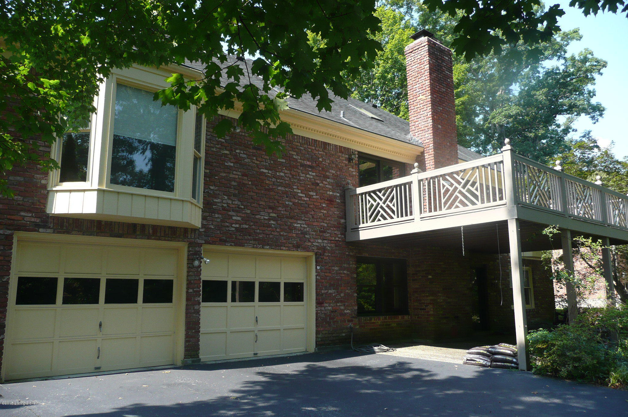 3607 Trail Ridge Road Louisville, KY 40241 - Photo 4 of 61 Deck, Extra Large Gagage