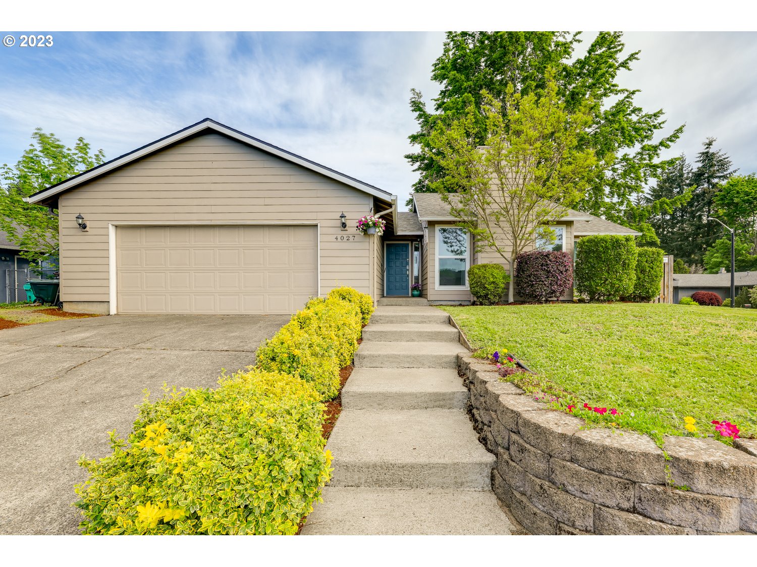4027 Southwest 5th Drive Gresham, OR 97030 - Photo 1 of 48 Gallery Image 1