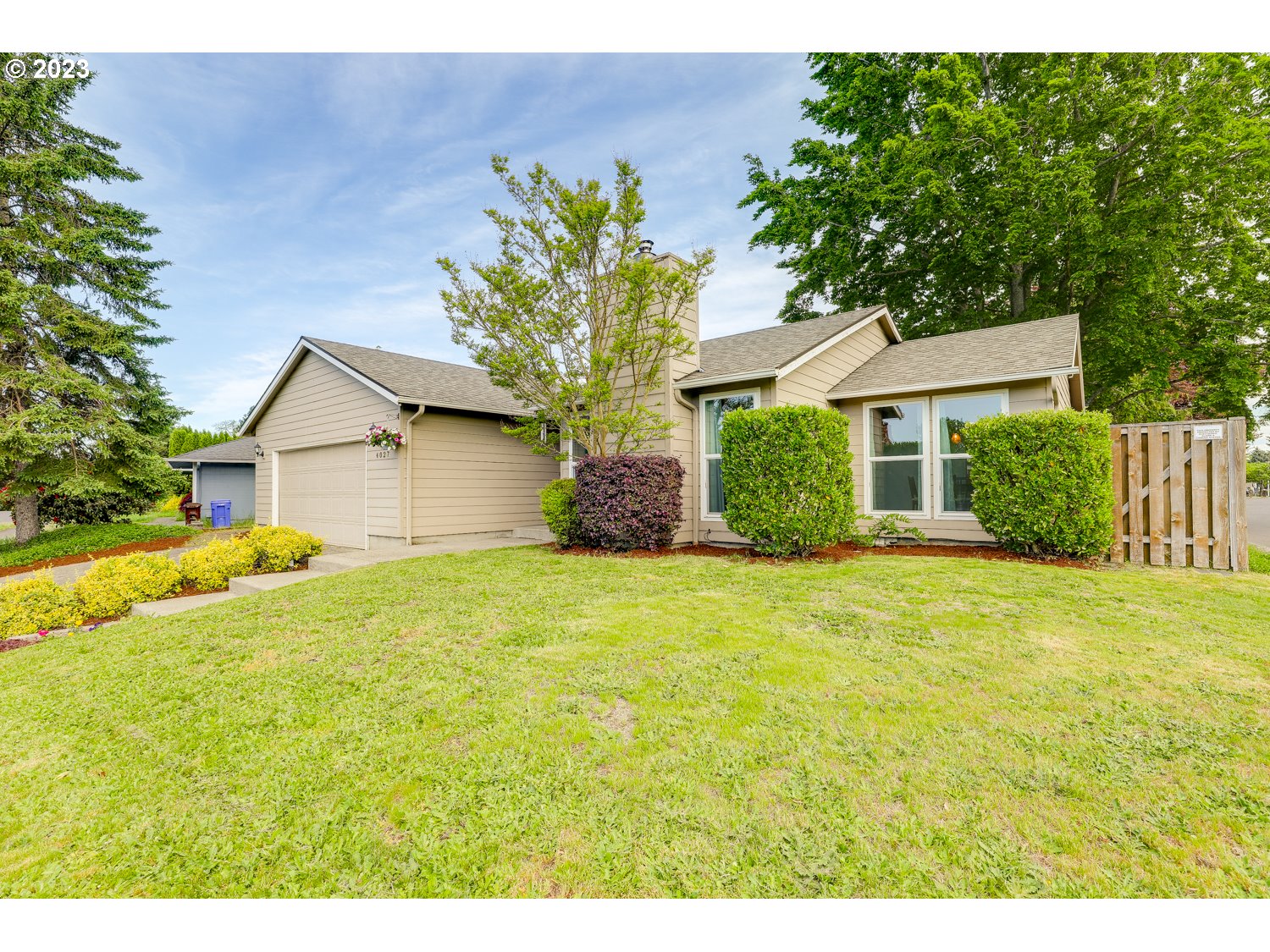 4027 Southwest 5th Drive Gresham, OR 97030 - Photo 4 of 48 Gallery Image 4