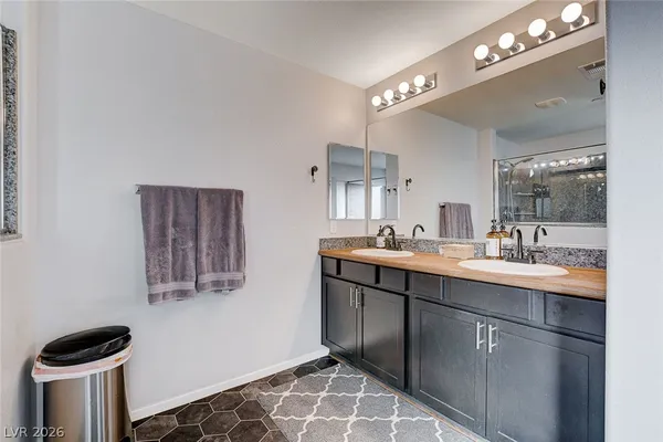 $2,425 | 1045 Spotted Saddle Street, Henderson, NV 89015
