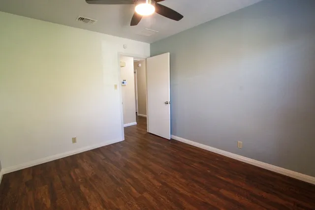 $2,250 | 10705 Doering Lane, Austin, TX 78750