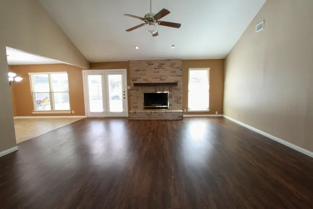$2,250 | 10705 Doering Lane, Austin, TX 78750