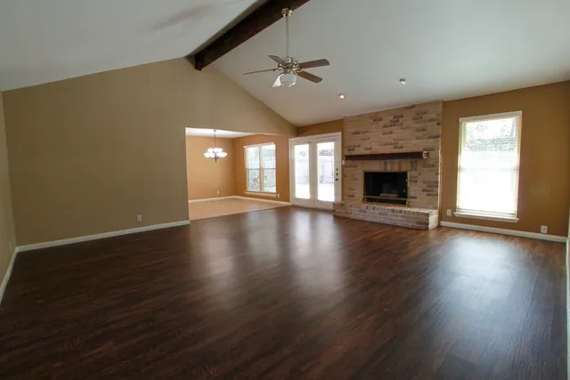 $2,250 | 10705 Doering Lane, Austin, TX 78750