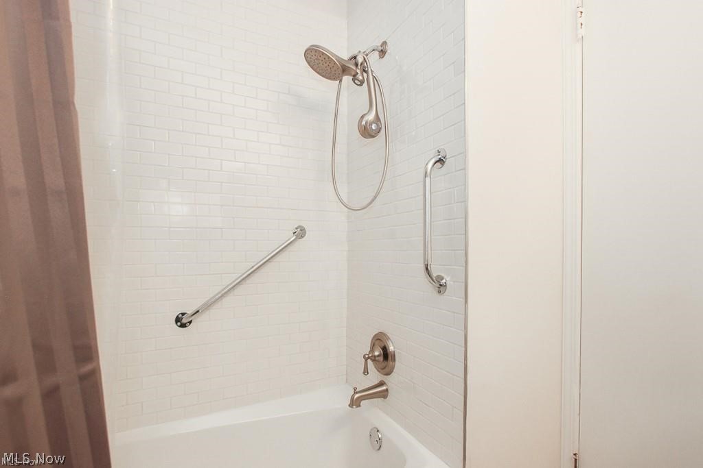 18424 Newell Road, Unit 1 Beachwood, OH 44122 - Photo 14 of 18