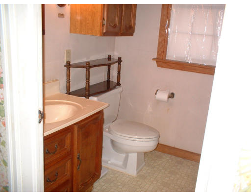170 Myrtle Street Springfield, MA 01151 - Photo 10 of 11