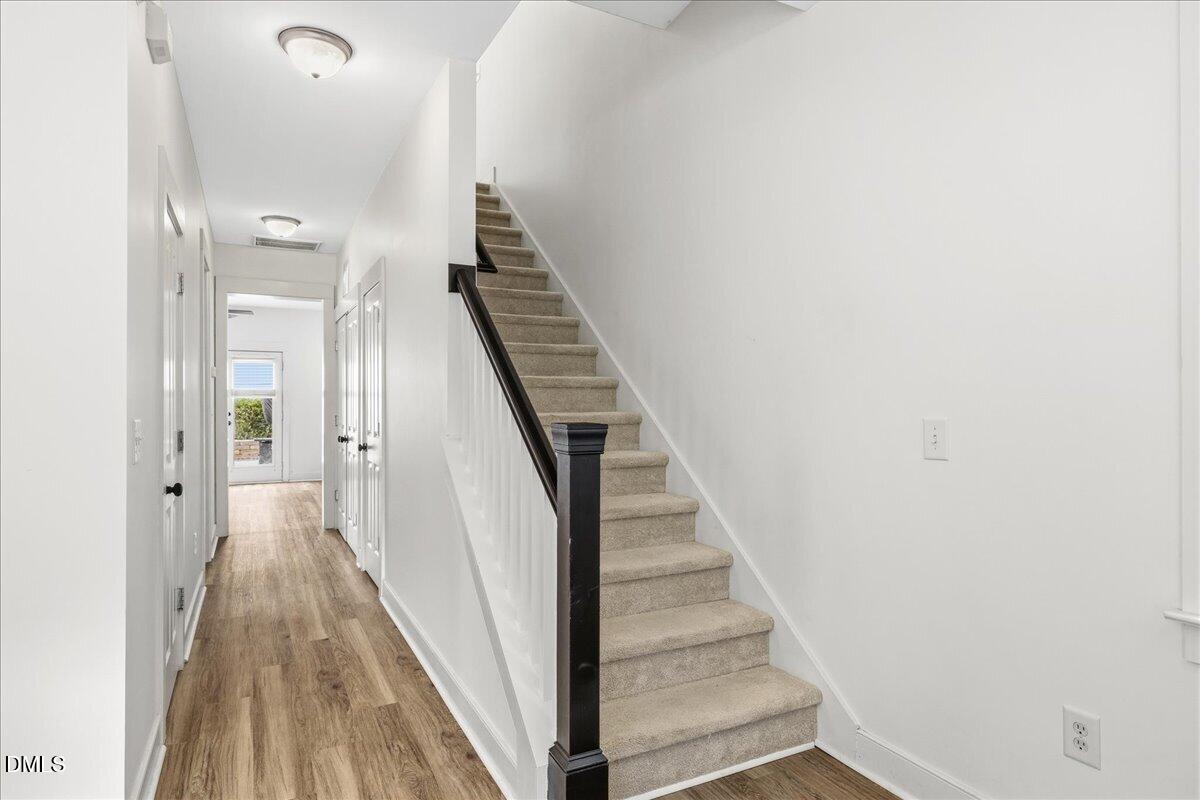 4406 Crystal Breeze Street Raleigh, NC 27614 - Photo 7 of 47 25-ISAB2243