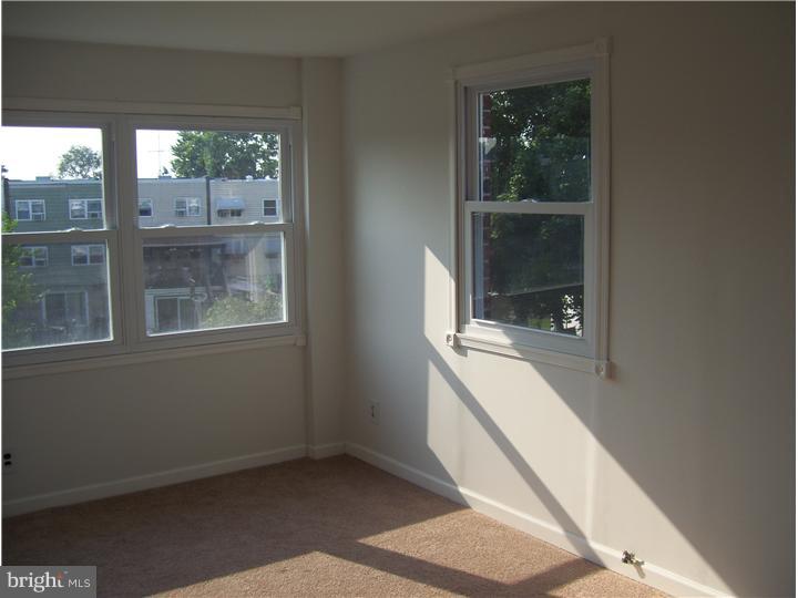 12129 Barbary Road Philadelphia, PA 19154 - Photo 8 of 16 Bedroom 2