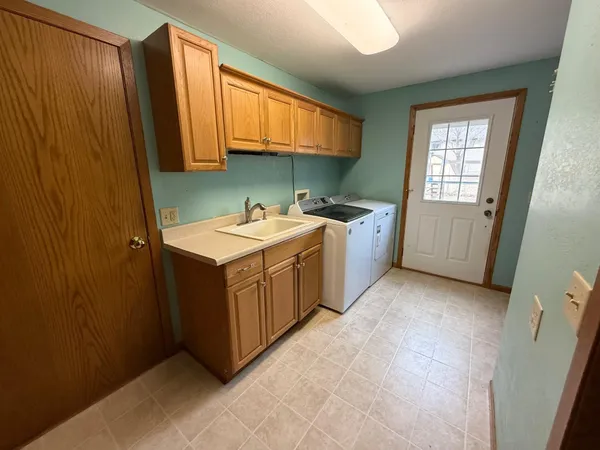 $415,000 | 1240 Maplewood Drive, Worthington, MN 56187
