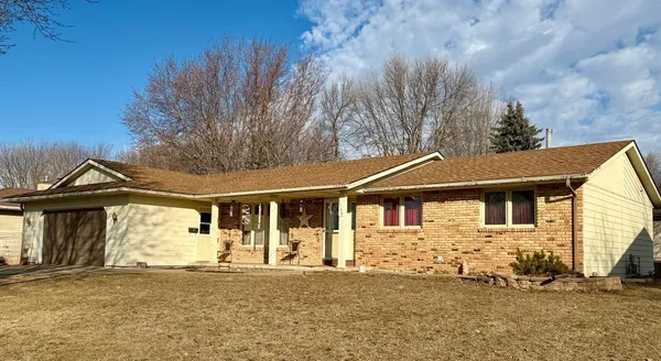 $415,000 | 1240 Maplewood Drive, Worthington, MN 56187