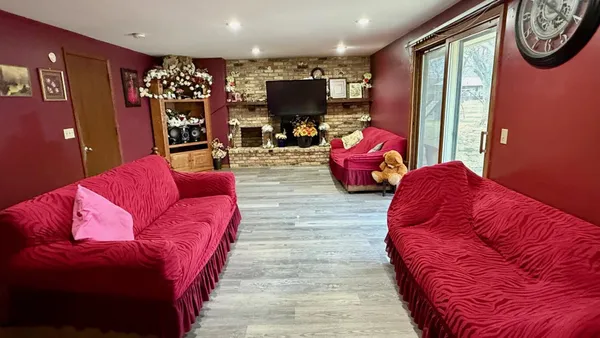$415,000 | 1240 Maplewood Drive, Worthington, MN 56187