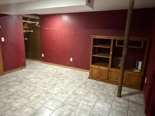 $415,000 | 1240 Maplewood Drive, Worthington, MN 56187