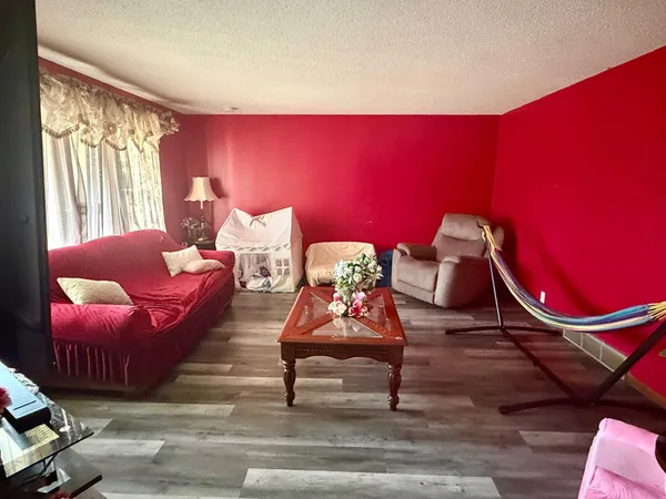 $415,000 | 1240 Maplewood Drive, Worthington, MN 56187