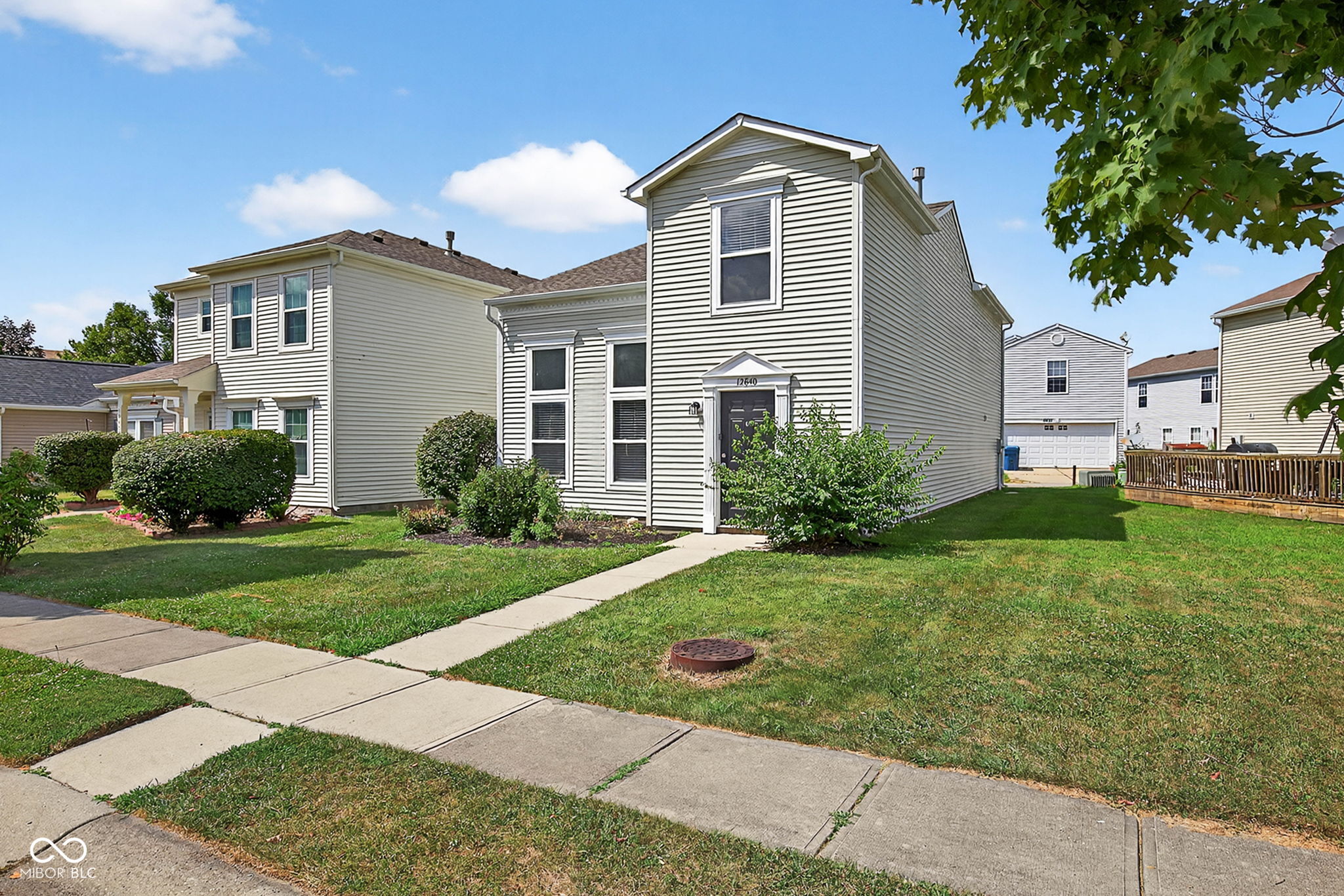 12640 Justice Crossing Fishers, IN 46037 - Photo 3 of 44