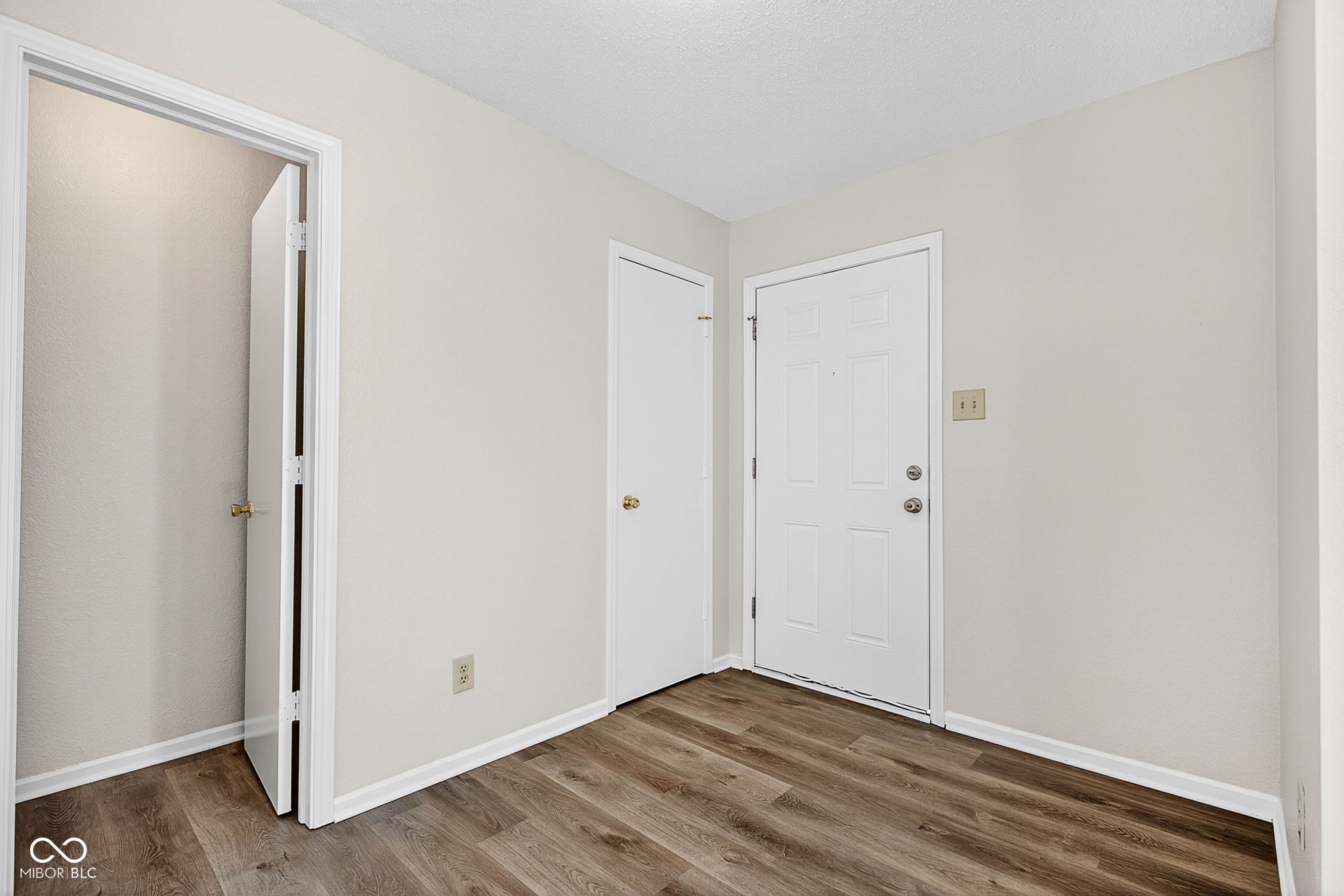 12640 Justice Crossing Fishers, IN 46037 - Photo 5 of 44