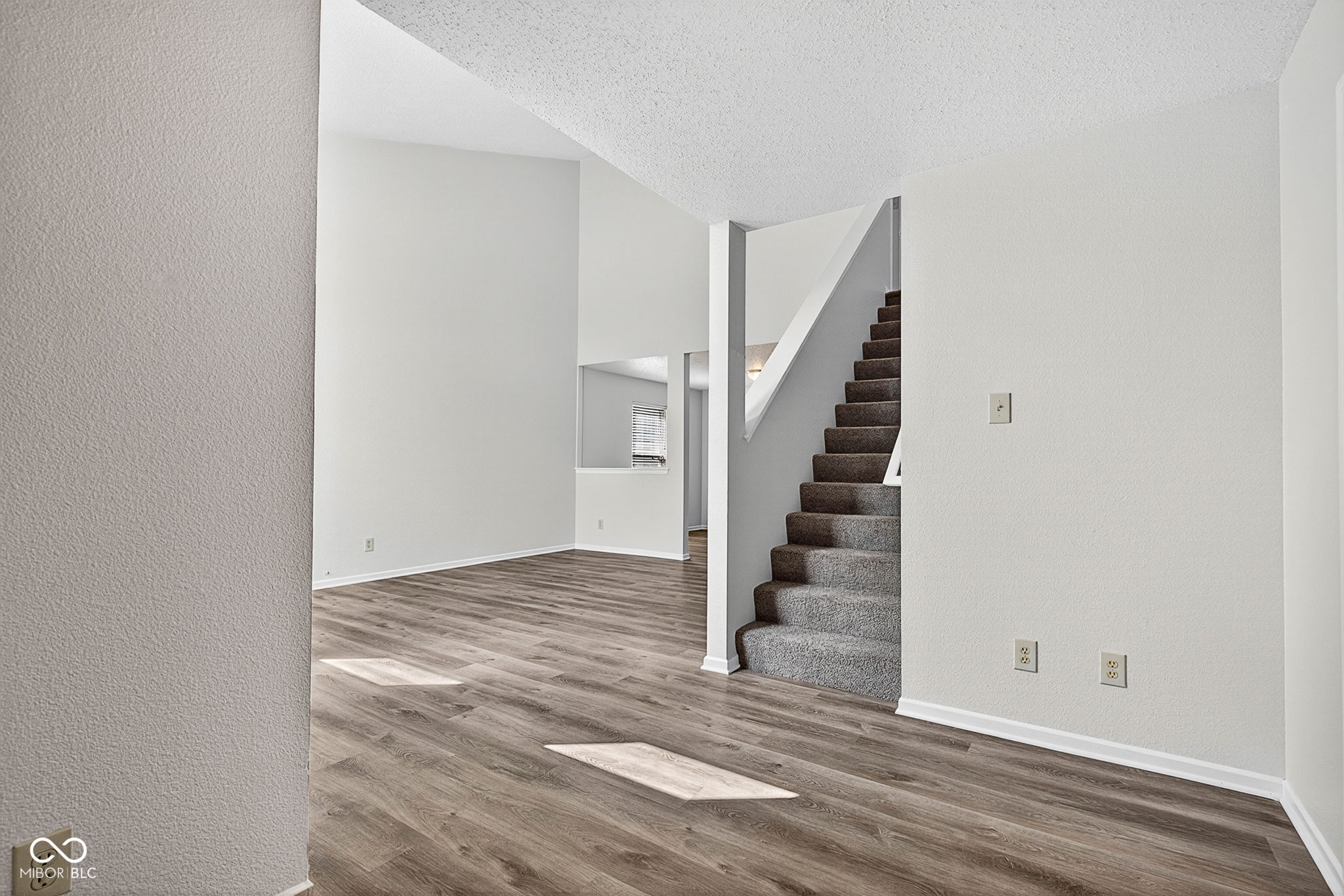 12640 Justice Crossing Fishers, IN 46037 - Photo 6 of 44