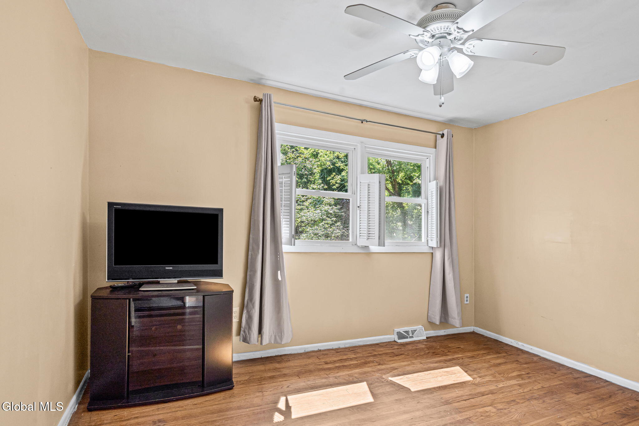 1 Dowling Road Colonie, NY 12205 - Photo 19 of 60 18-web-or-mls-1-dowling-rd