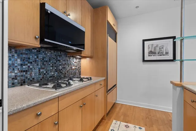 $649,900 | 415 East North Water Street, Unit 801, Chicago, IL 60611