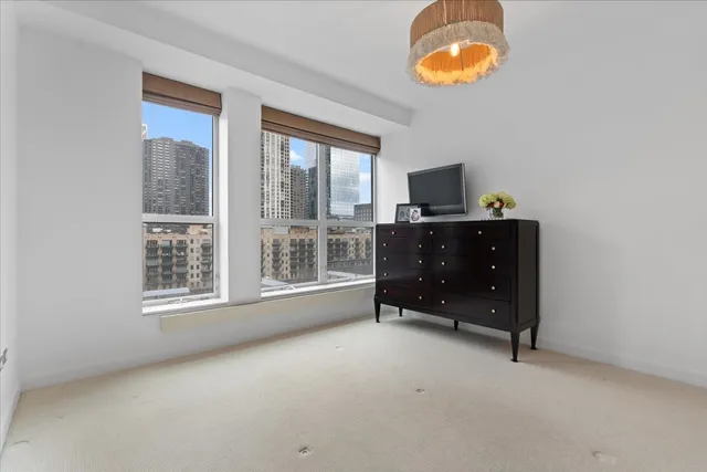 $649,900 | 415 East North Water Street, Unit 801, Chicago, IL 60611