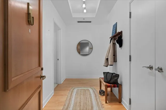 $649,900 | 415 East North Water Street, Unit 801, Chicago, IL 60611