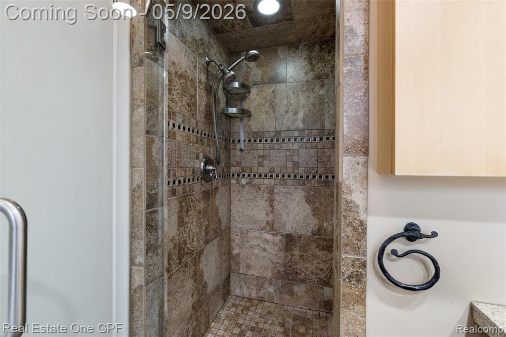 65 Willison Road Grosse Pointe, MI 48236 - Photo 25 of 59