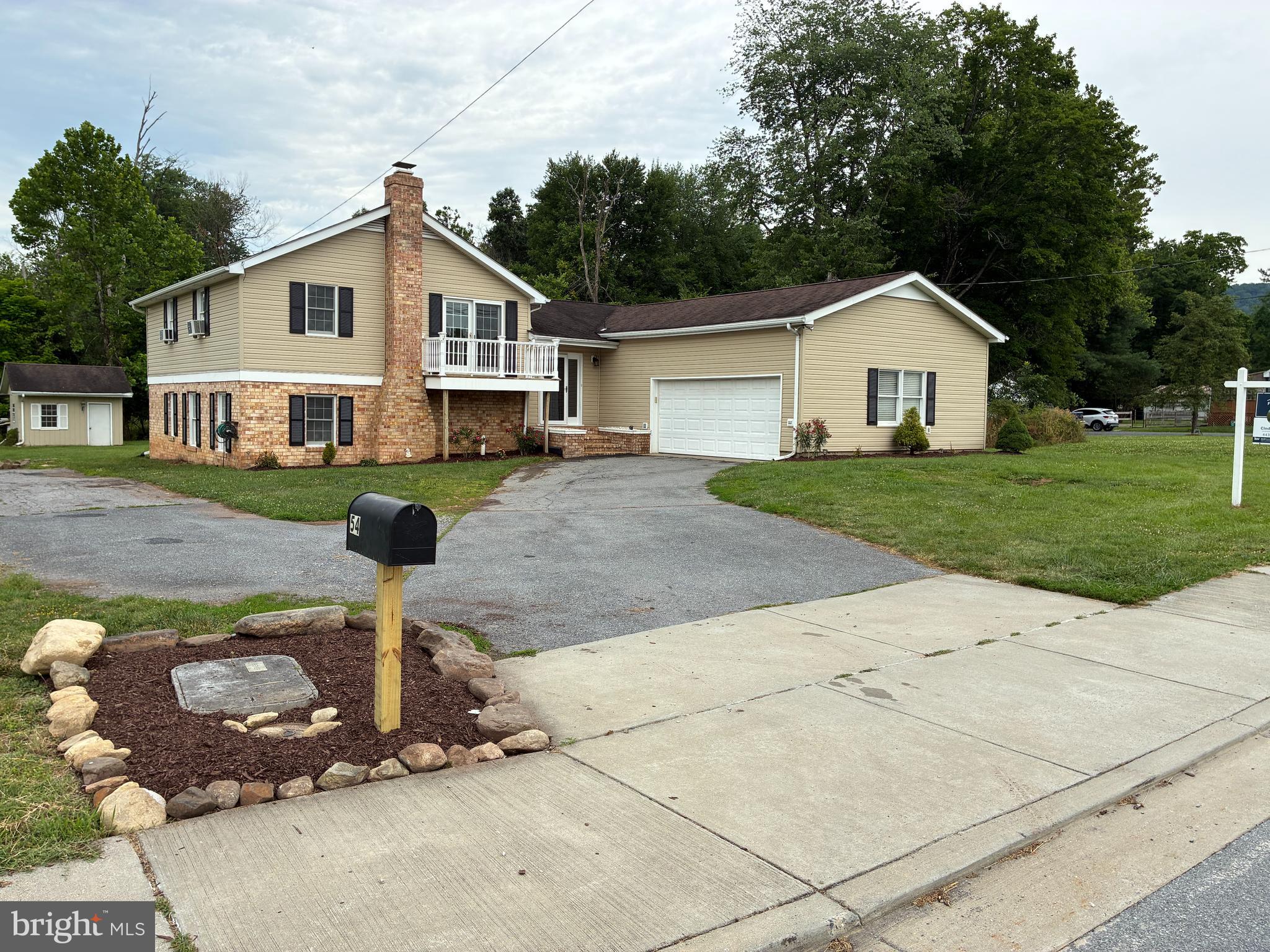54 East Moser Road Thurmont, MD 21788 - Photo 2 of 4