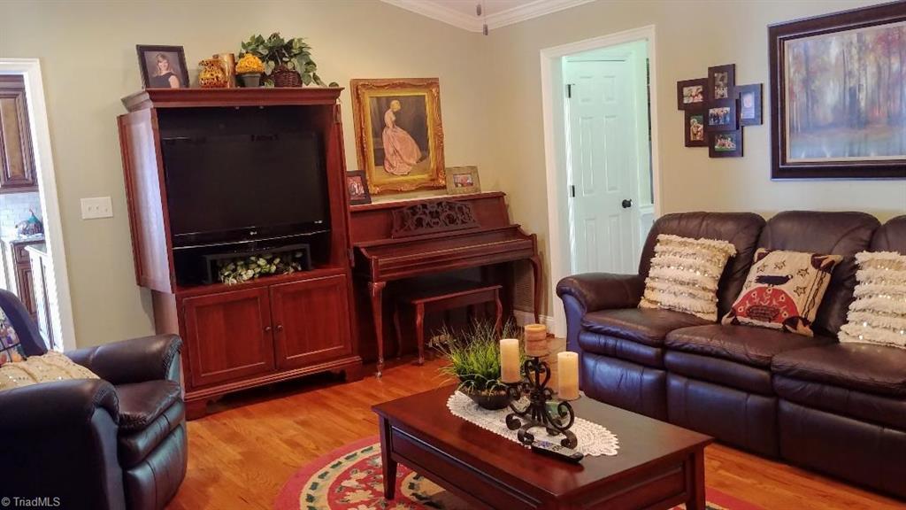 205 Mountain View Road King, NC 27021 - Photo 6 of 8 Gallery Image 6