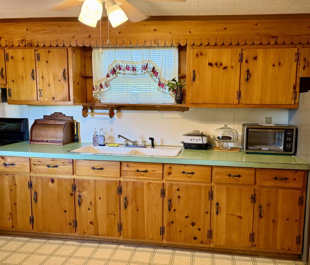 3138 Davis Road New Church, VA 23415 - Photo 4 of 14 Gallery Image 4