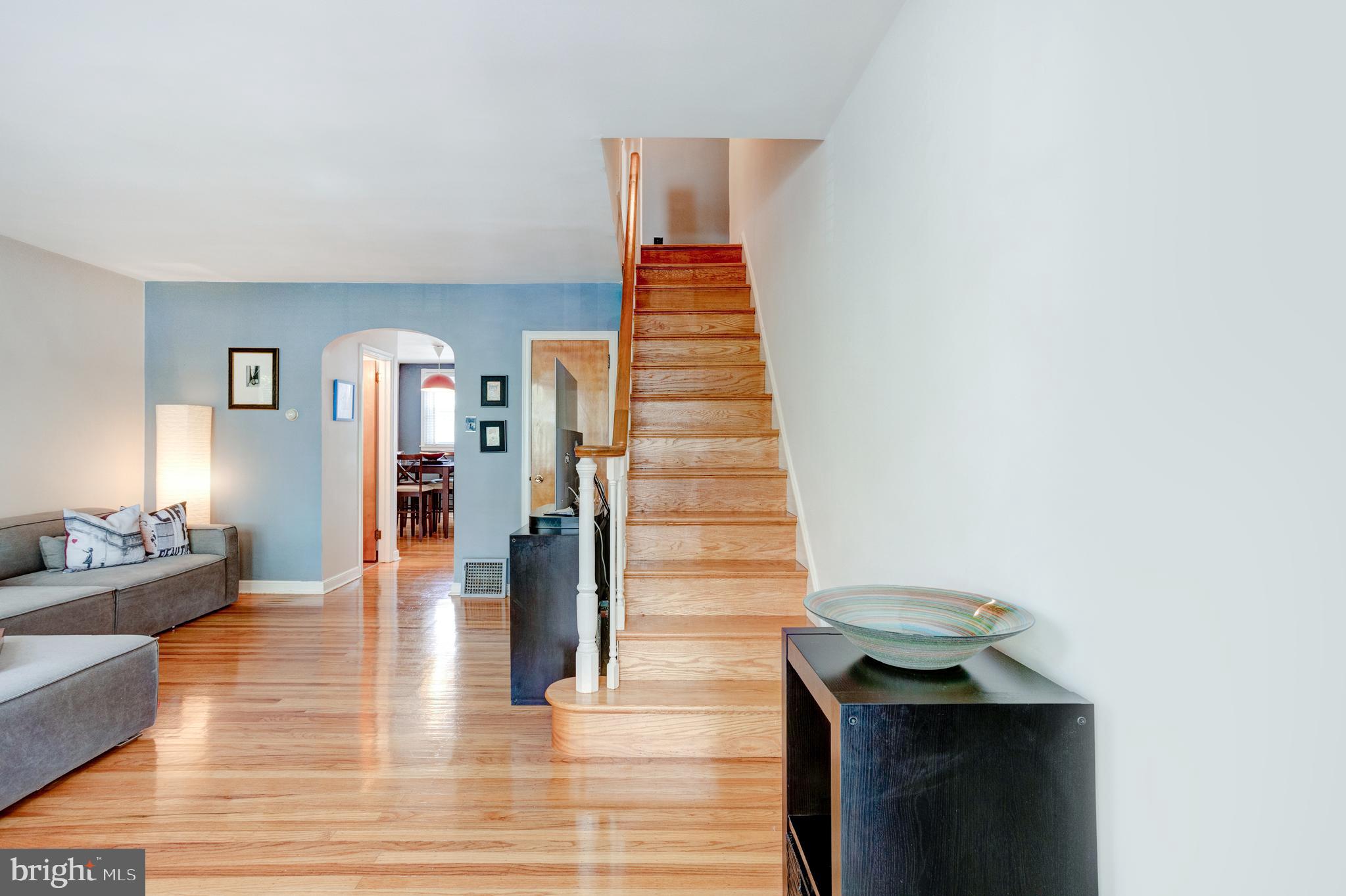 8045 Winston Road Philadelphia, PA 19118 - Photo 5 of 26 Gallery Image 5