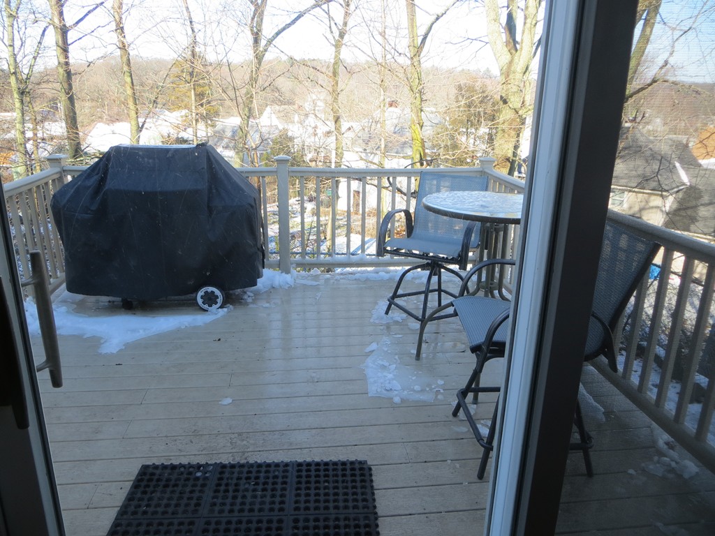 17 Shirley Road Lynn, MA 01904 - Photo 16 of 21 Gallery Image 16