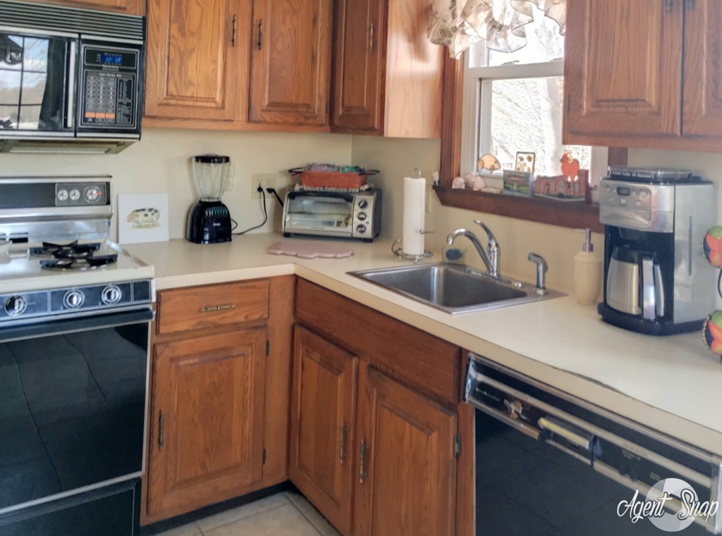 17 Shirley Road Lynn, MA 01904 - Photo 20 of 21 Gallery Image 20