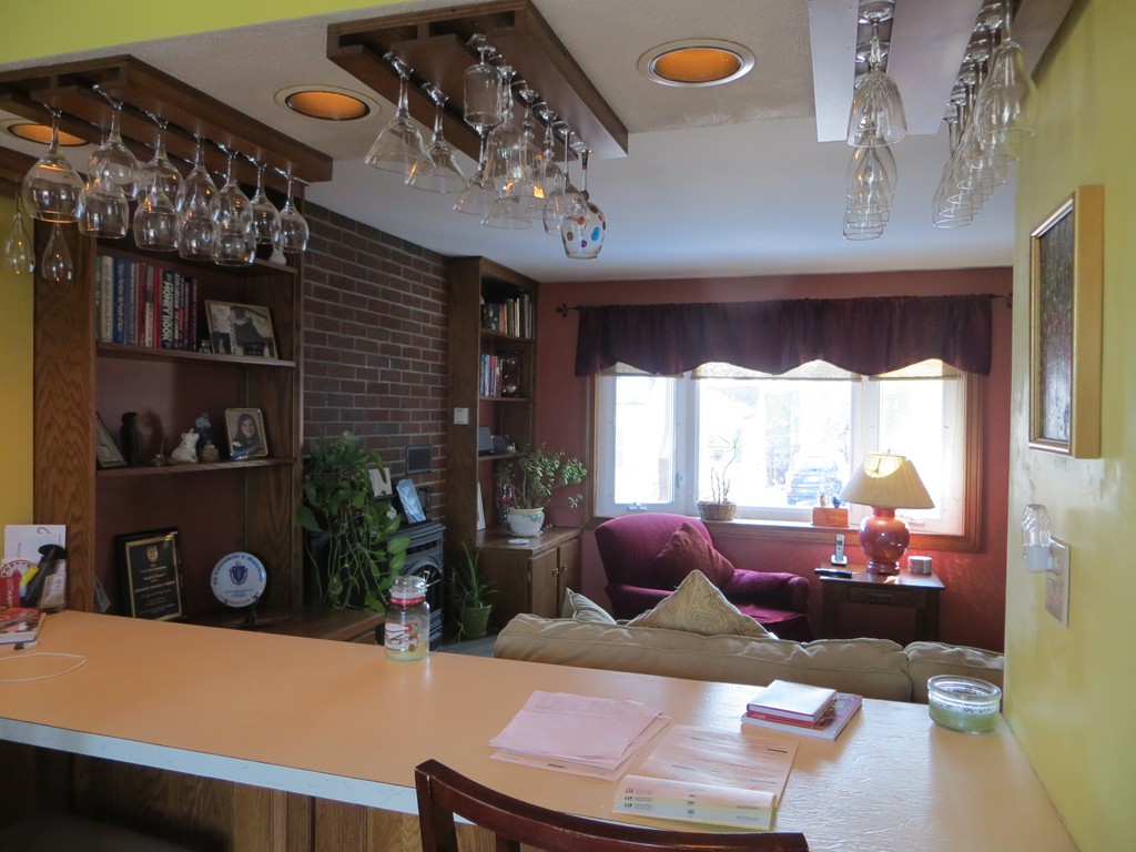 17 Shirley Road Lynn, MA 01904 - Photo 7 of 21 Gallery Image 7