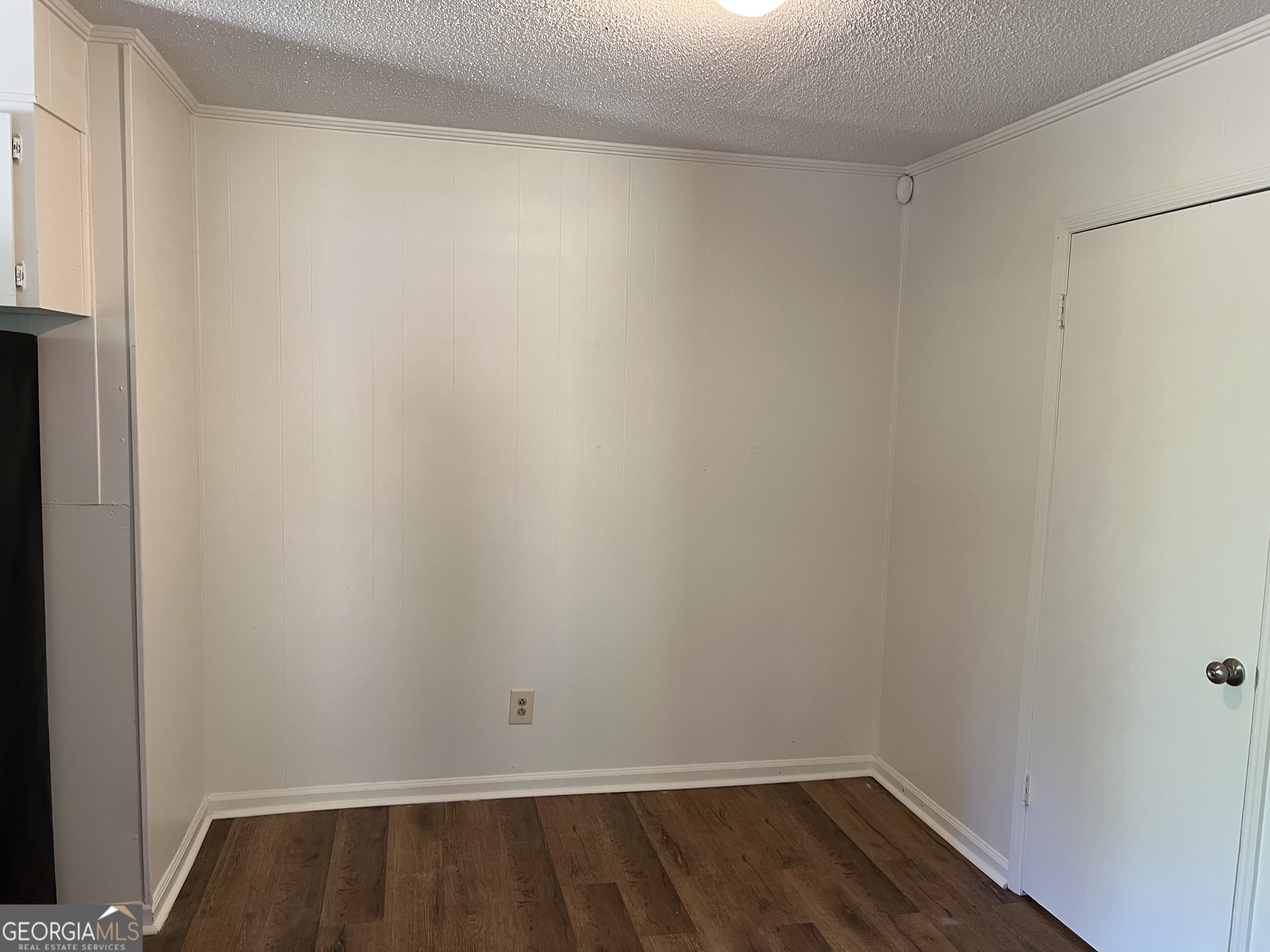 156 Deacon J Simmons Road Southwest Milledgeville, GA 31061 - Photo 11 of 22 a view of an empty room