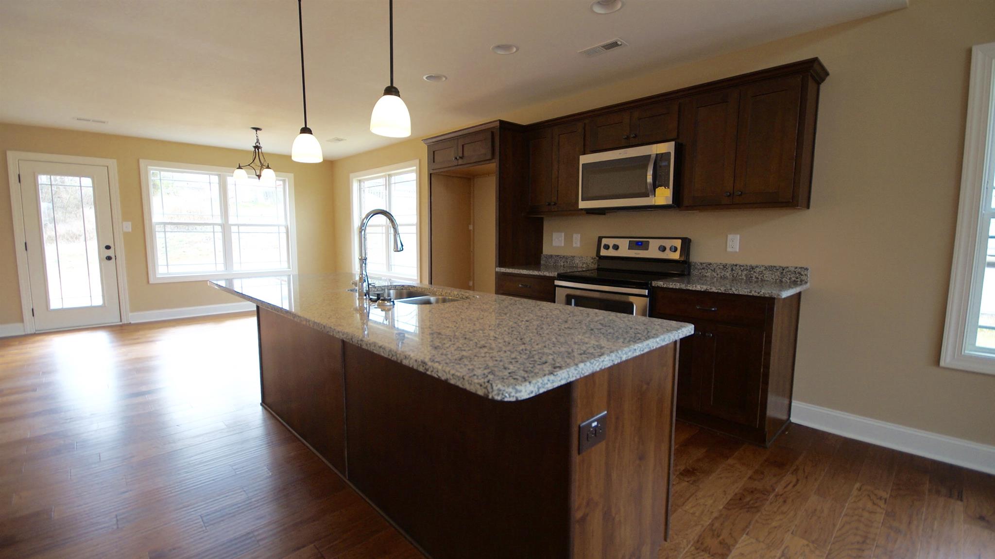 3556 Drake Road Adams, TN 37010 - Photo 4 of 14