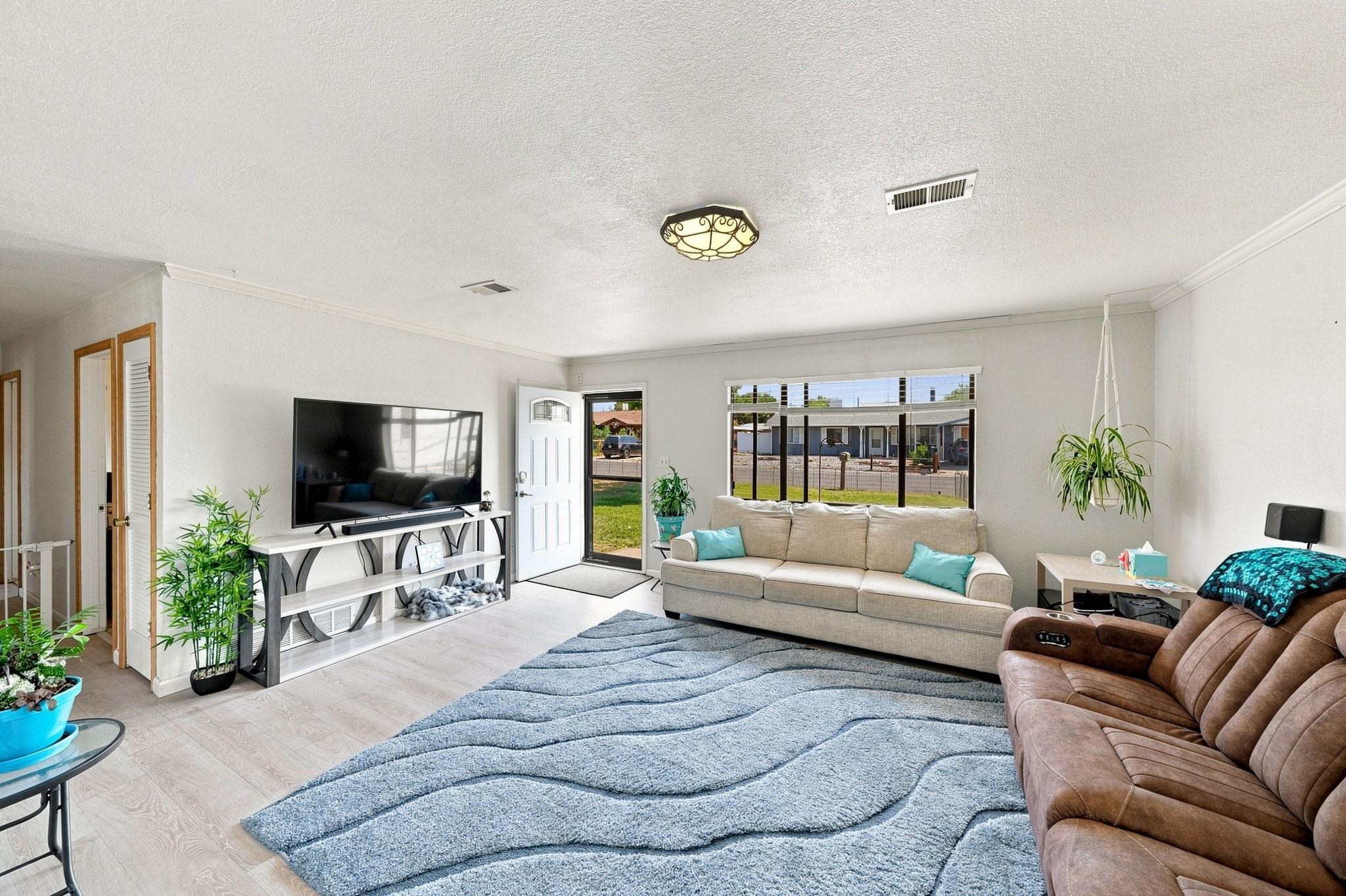 447 Doris Road Grand Junction, CO 81504 - Photo 5 of 25 Gallery Image 5