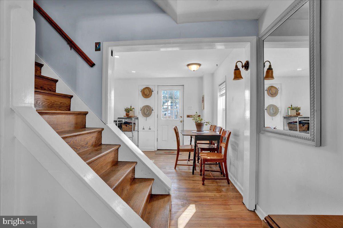 106 Redford Road Oreland, PA 19075 - Photo 6 of 25 Gallery Image 6
