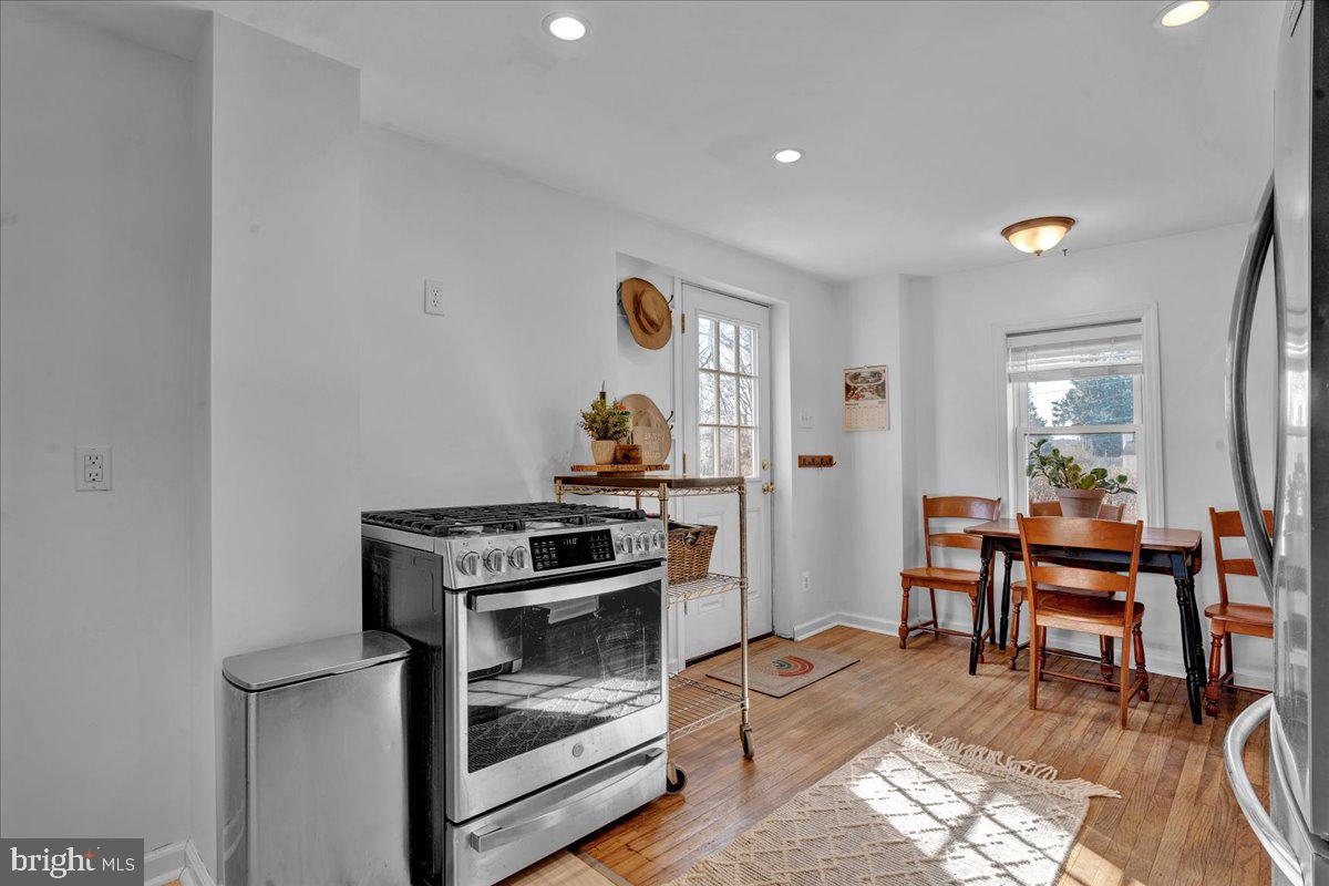 106 Redford Road Oreland, PA 19075 - Photo 9 of 25 Gallery Image 9