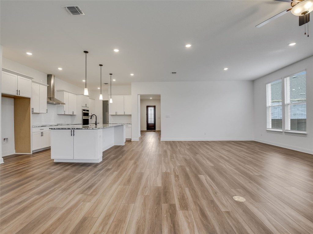 412 Copperleaf Cove Marble Falls, TX 78654 - Photo 12 of 40