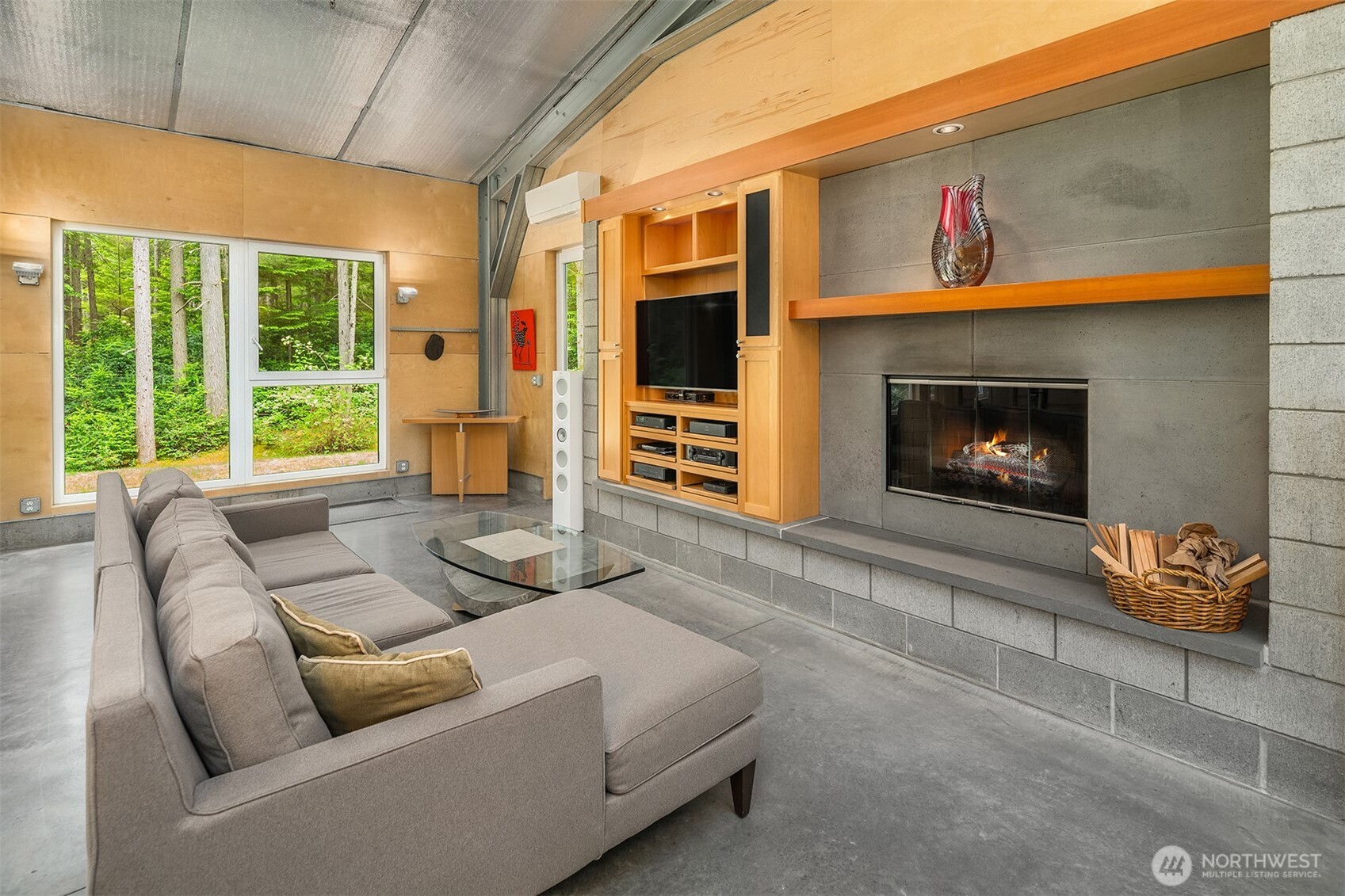 26030 Wax Orchard Road Southwest Vashon, WA 98070 - Photo 9 of 35 Gallery Image 9