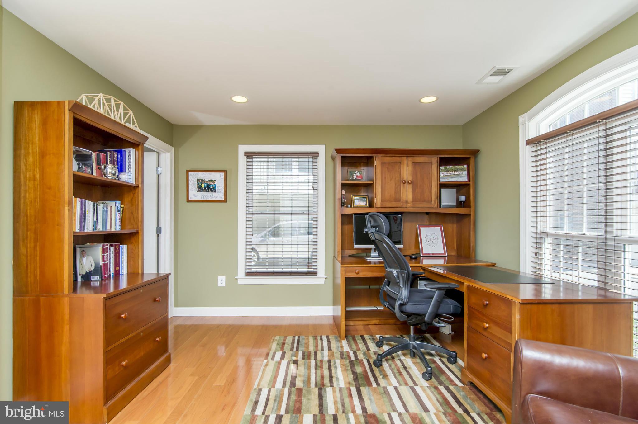 1500 Stack Street Baltimore, MD 21230 - Photo 4 of 27 Separate Office / Den With A View