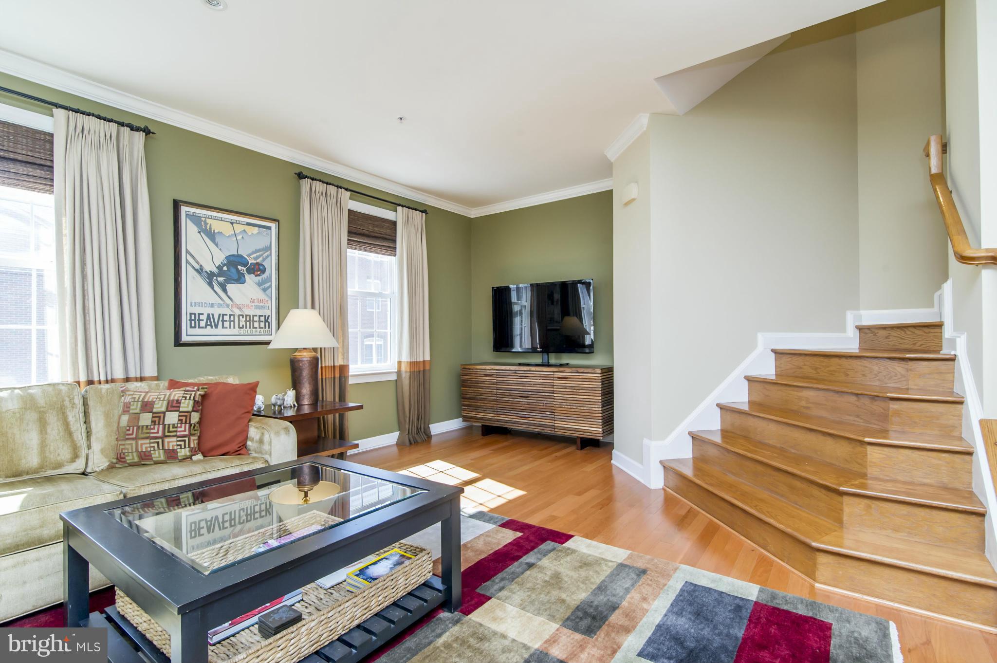 1500 Stack Street Baltimore, MD 21230 - Photo 8 of 27 Generous Living Area With 9 Foot Ceilings