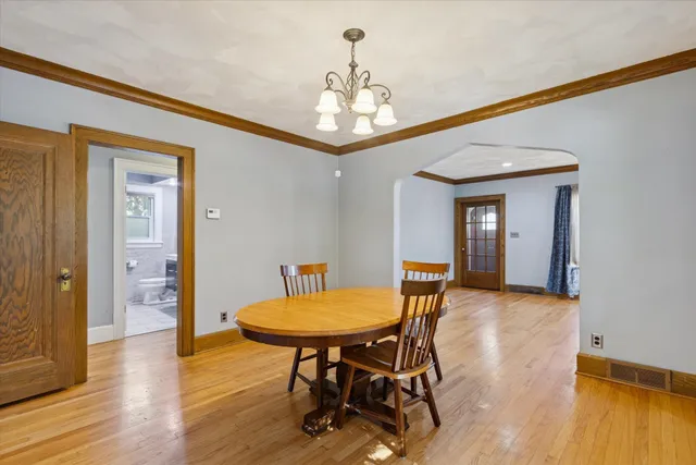 $194,900 | 335 St Louis Avenue, Rockford, IL 61104