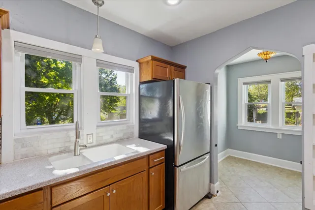 $194,900 | 335 St Louis Avenue, Rockford, IL 61104