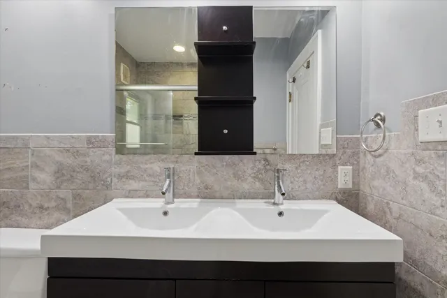 $194,900 | 335 St Louis Avenue, Rockford, IL 61104