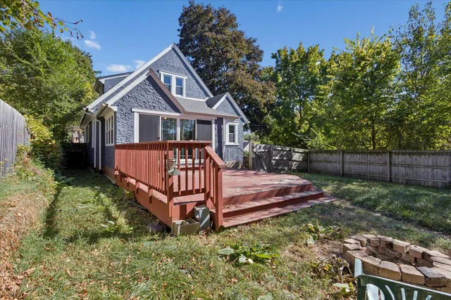 $194,900 | 335 St Louis Avenue, Rockford, IL 61104