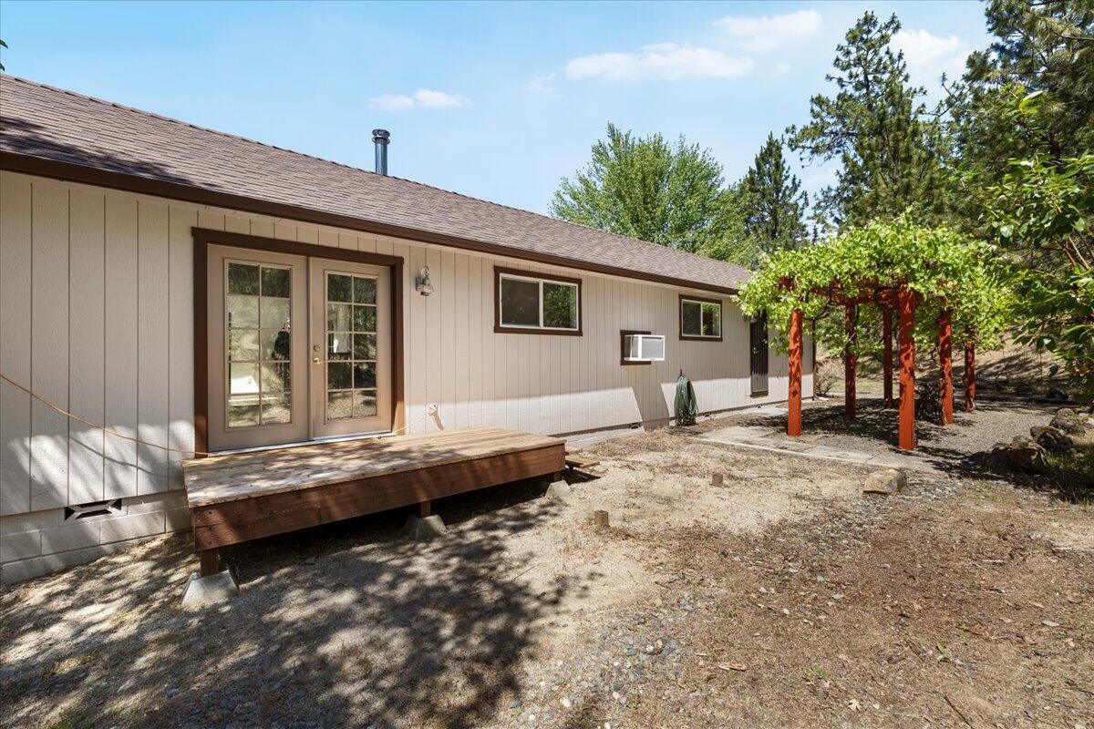 550 Bolt Mountain Road Grants Pass, OR 97527 - Photo 25 of 35 21-CI_8269