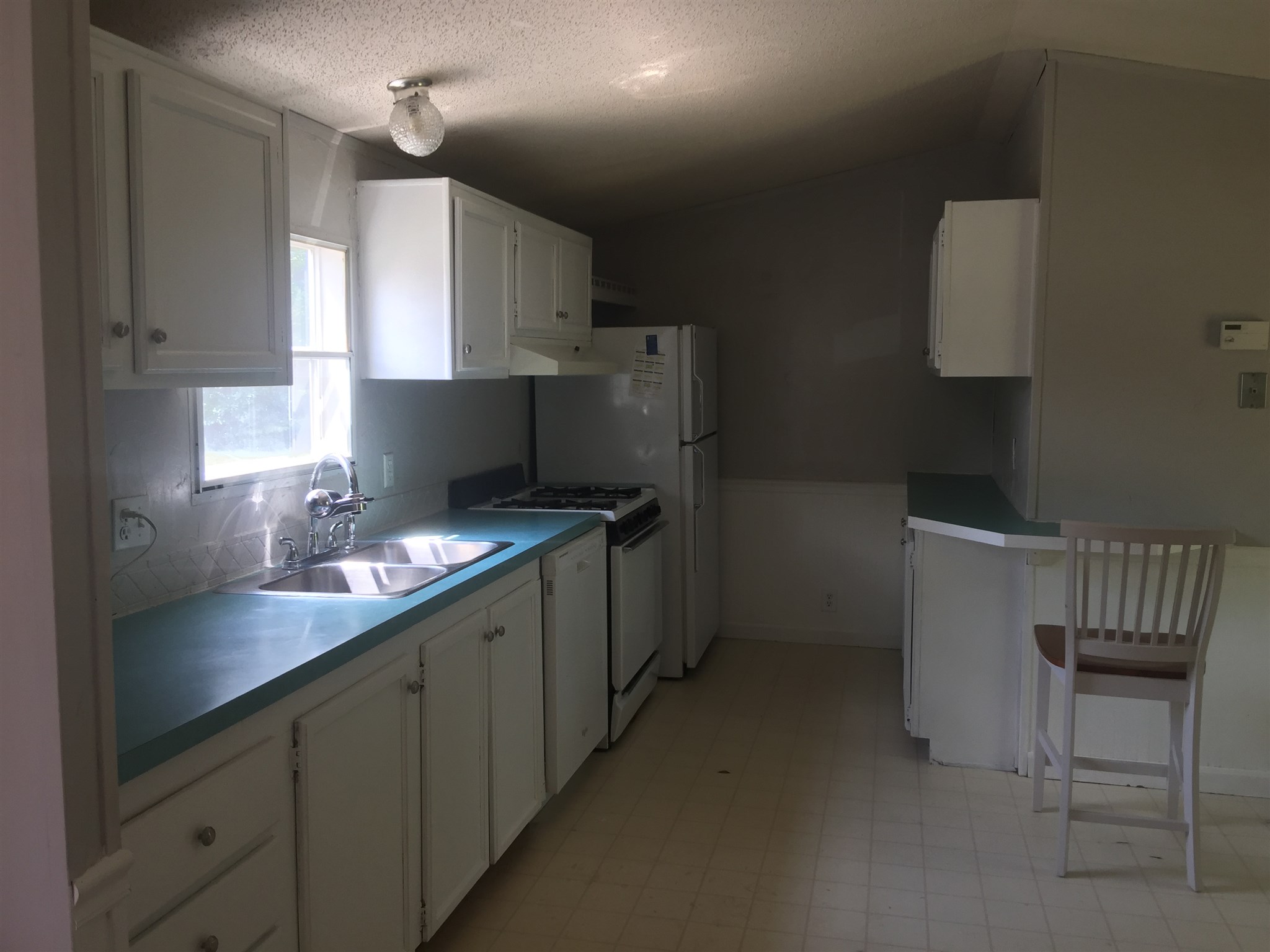 23 Reagan Drive Rochester, NH 03839 - Photo 6 of 19
