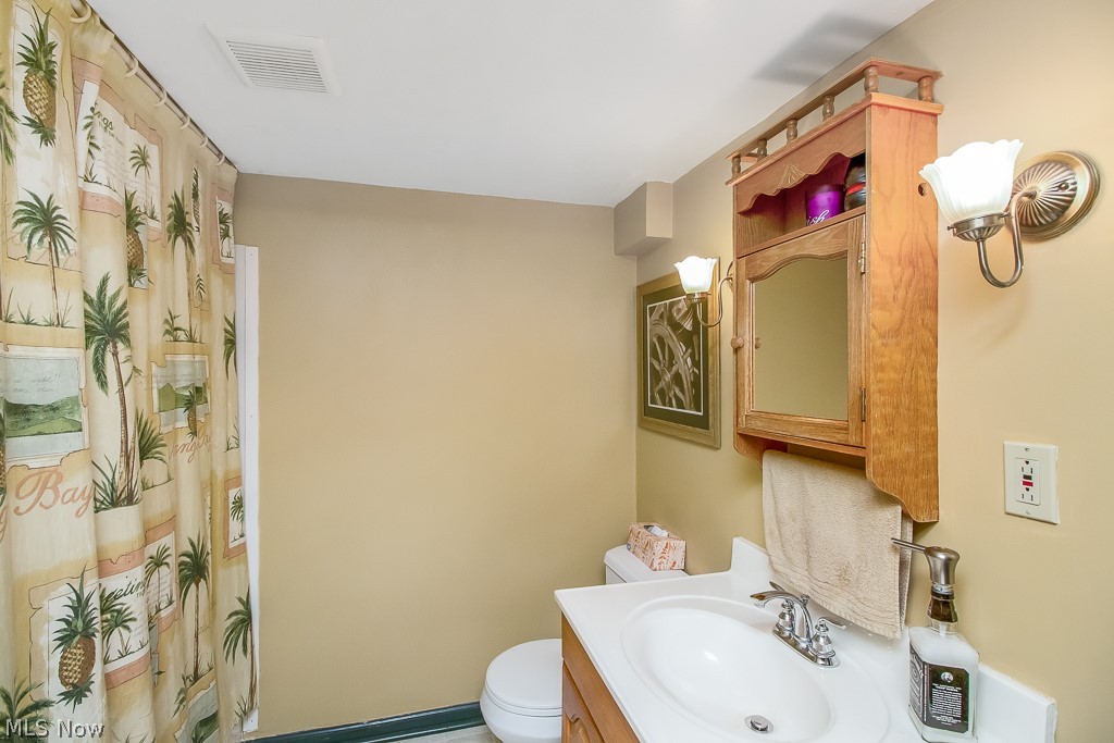 4171 Ridgeview Road Cleveland, OH 44144 - Photo 13 of 26 Gallery Image 13