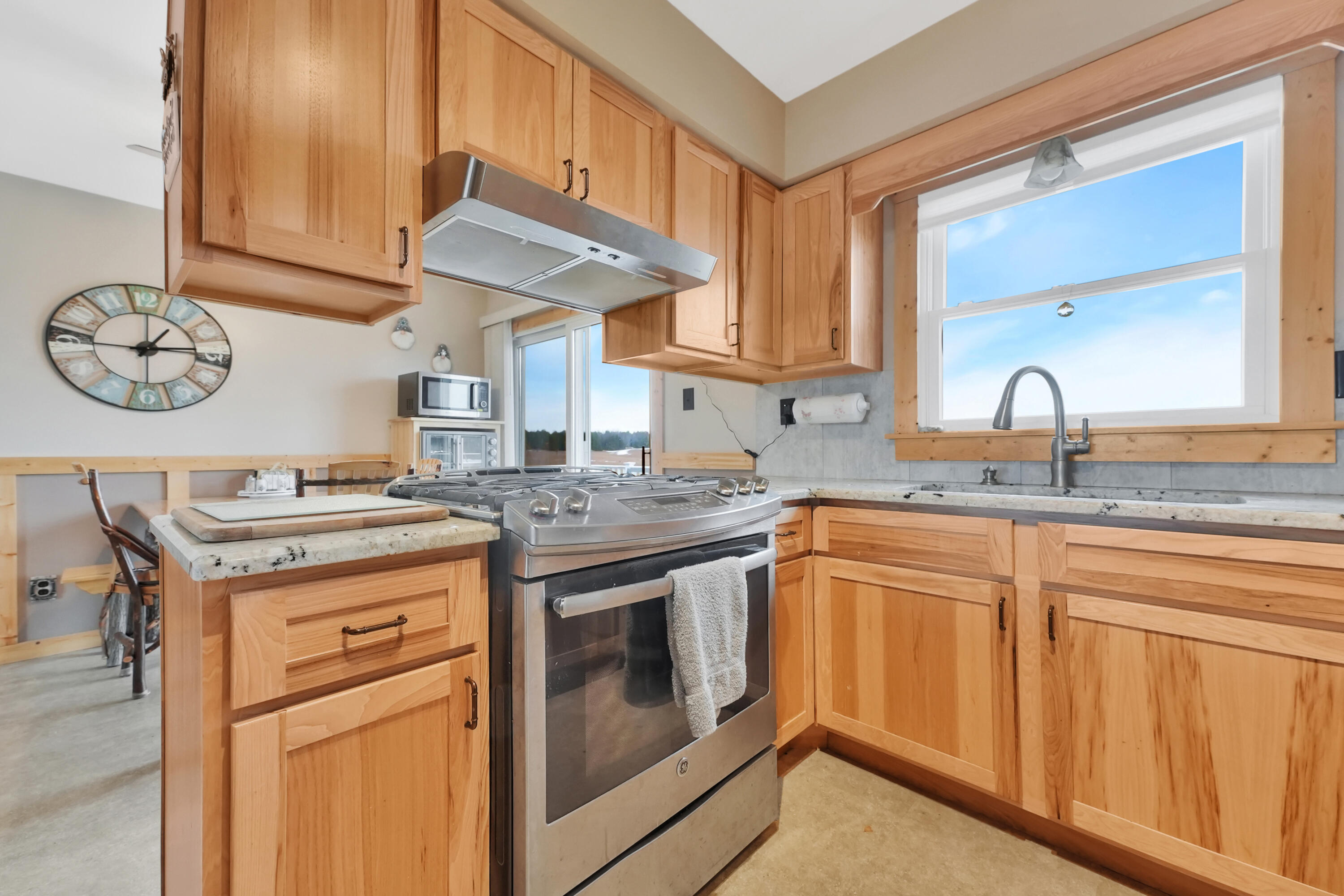 14465 22 Mile Road Tustin, MI 49688 - Photo 3 of 22 dsc09104