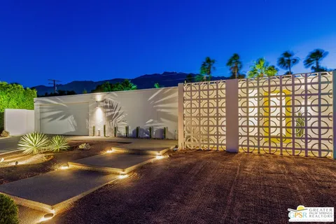 $1,195,000 | 2129 George Drive, Palm Springs, CA 92262